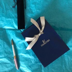 Swarovski Cristalline ballpoint pink pen